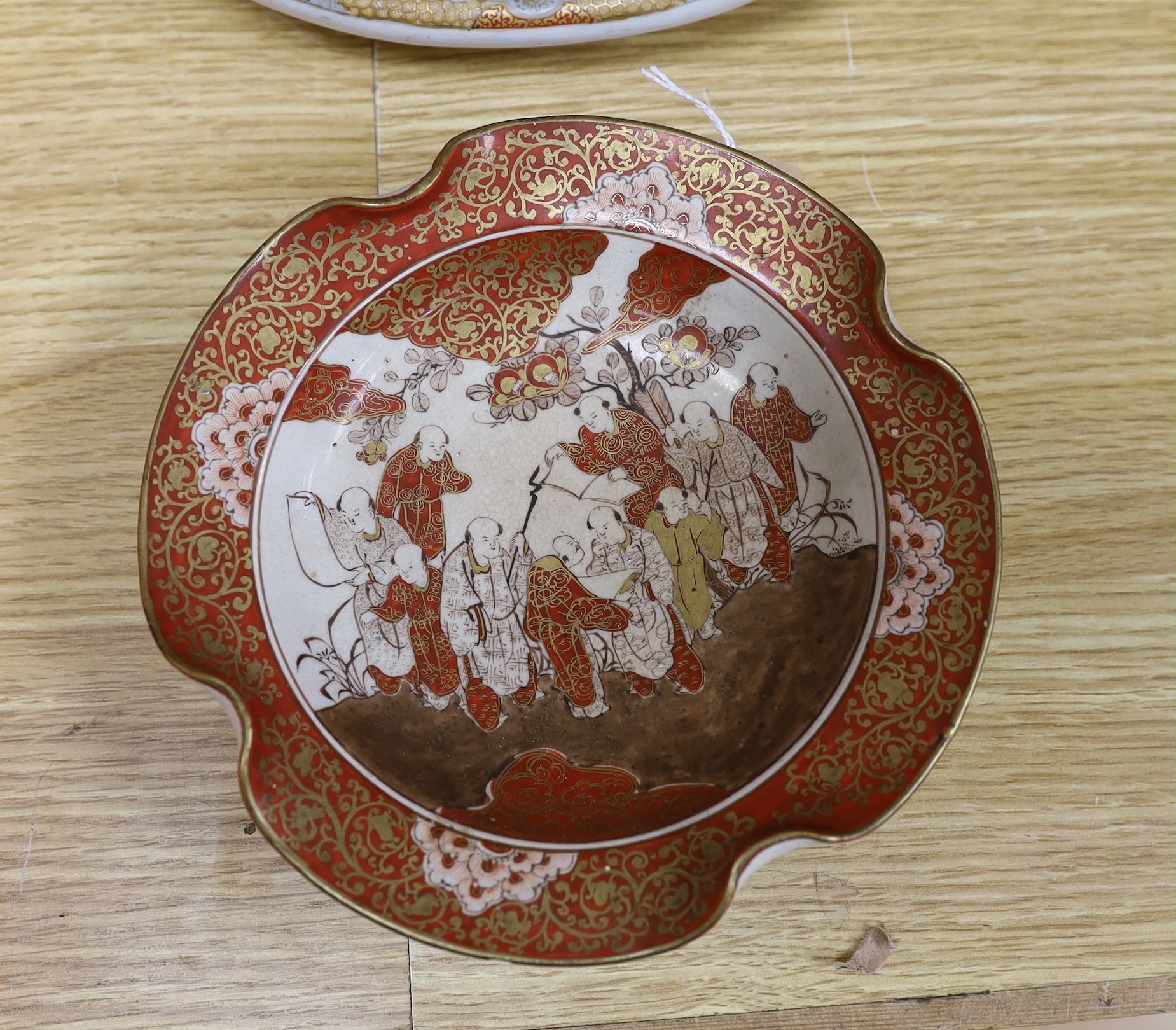 Seven Chinese / Satsuma items, tallest 18cms high